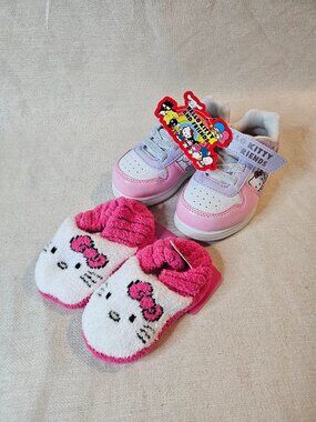 Hello Kitty Toddler Girl's Sneakers & Gripper Socks - Size 6